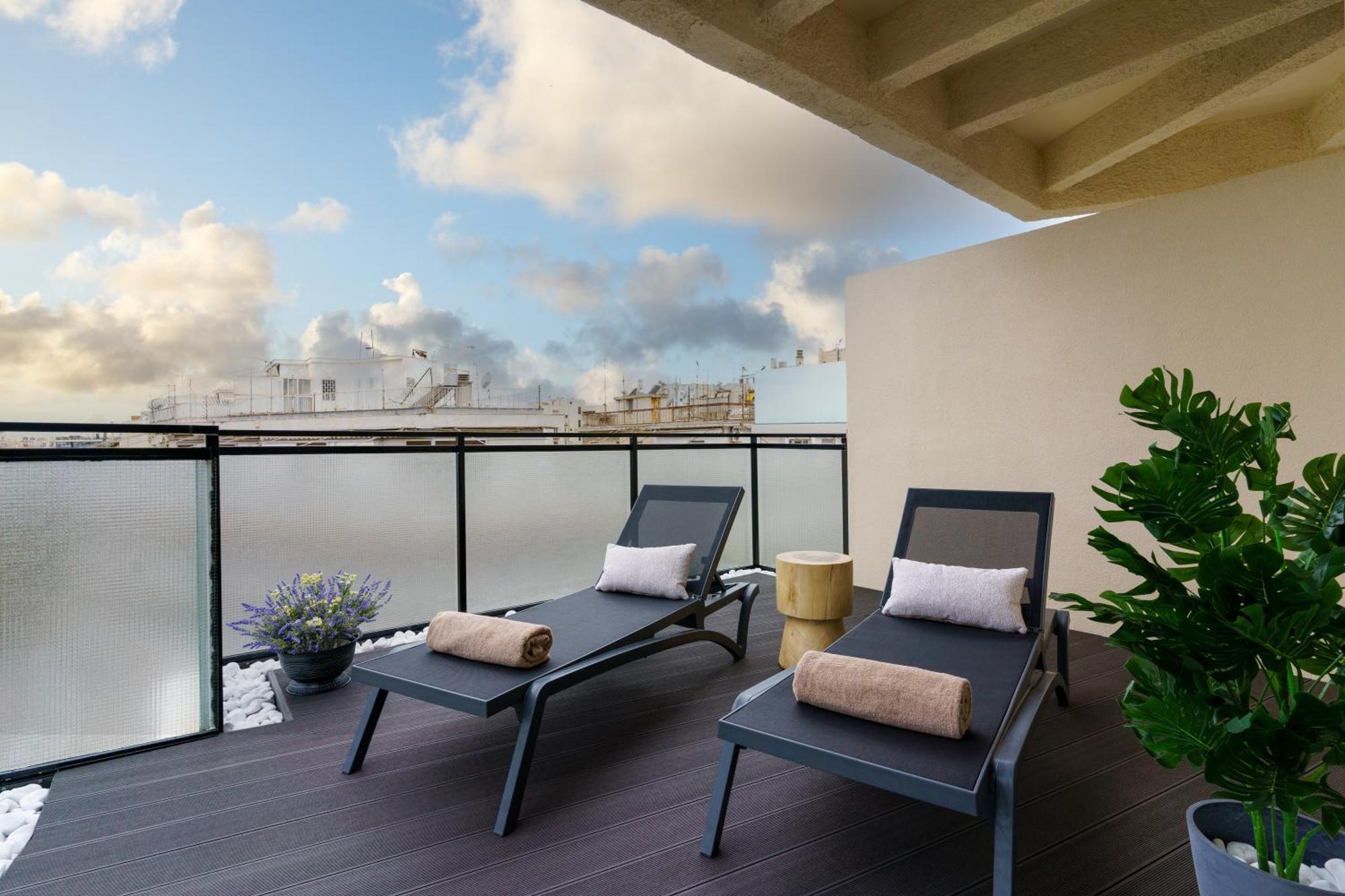 Acron 12 Penthouse Acropolis Apartment *